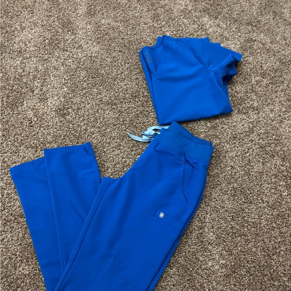 Blue Scrub Set - Picture 1 of 4